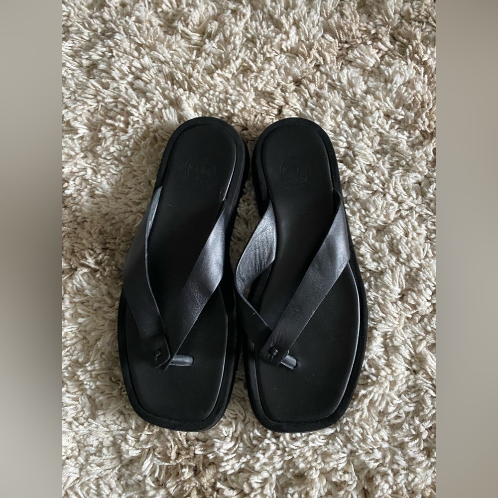 Massimo Dutti sandals